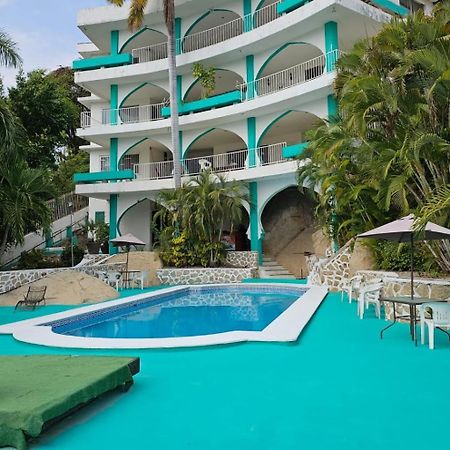 ホテル Casa Costa Brava アカプルコ エクステリア 写真