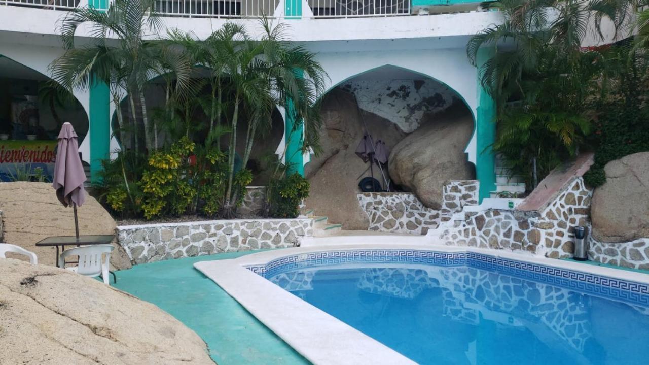 ホテル Casa Costa Brava アカプルコ エクステリア 写真