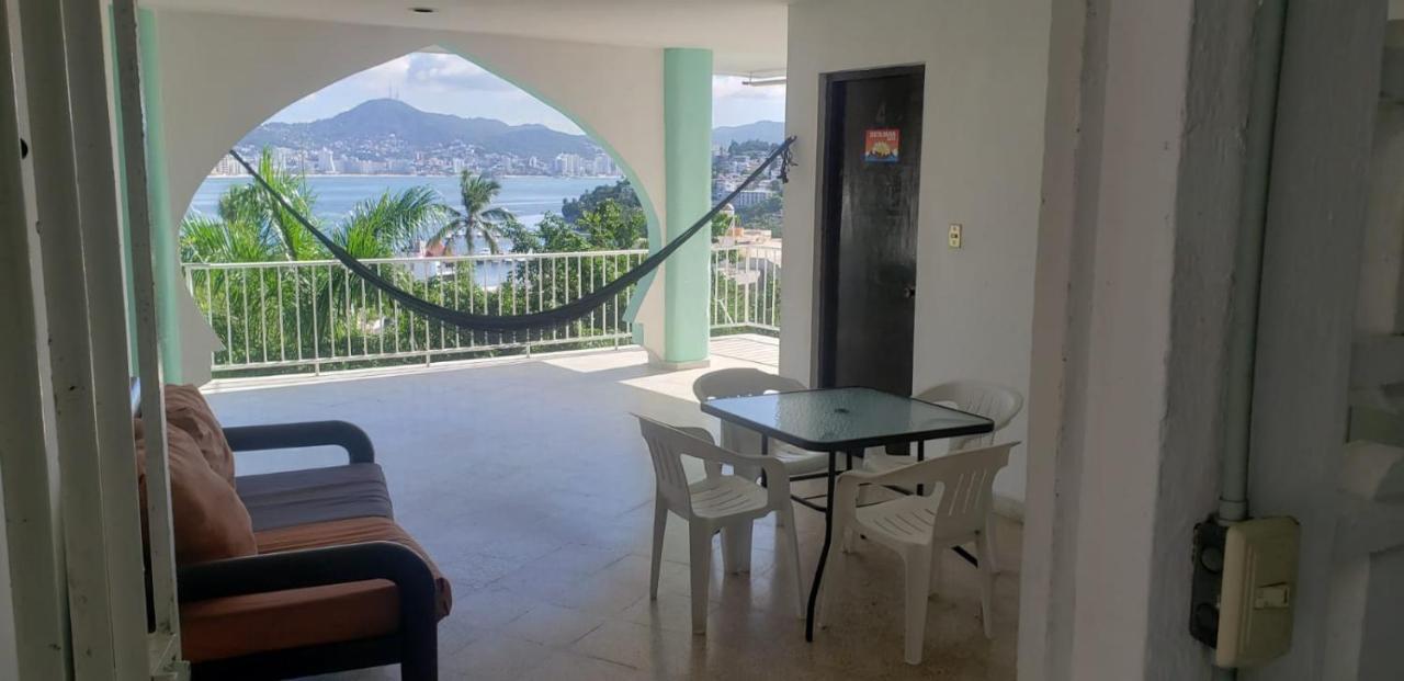 ホテル Casa Costa Brava アカプルコ エクステリア 写真