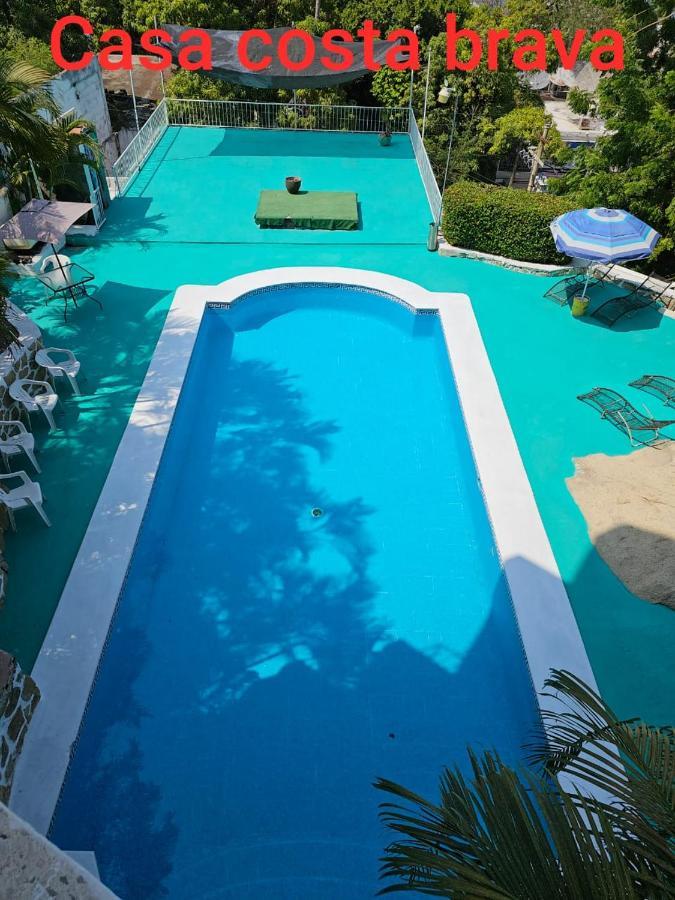 ホテル Casa Costa Brava アカプルコ エクステリア 写真