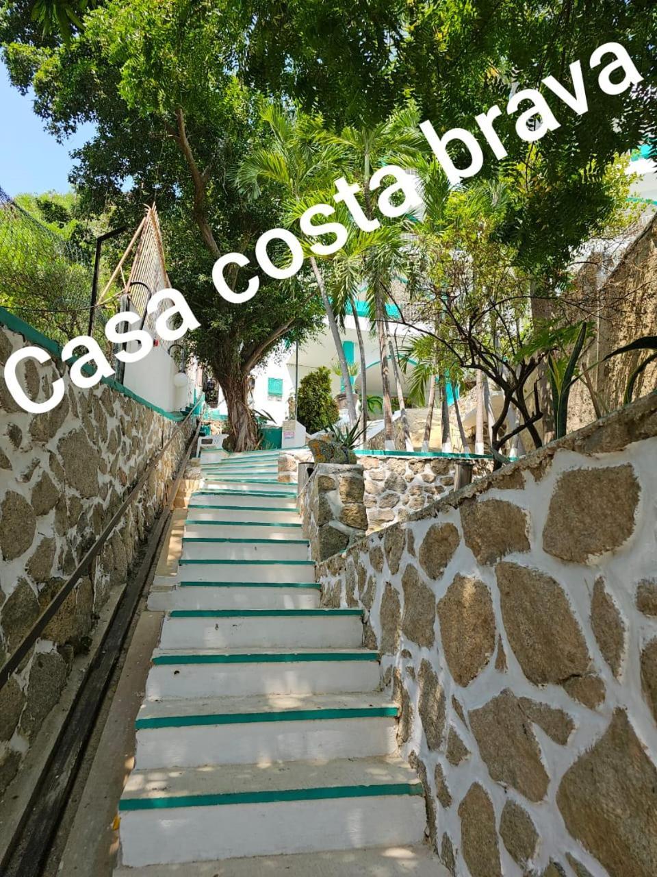 ホテル Casa Costa Brava アカプルコ エクステリア 写真