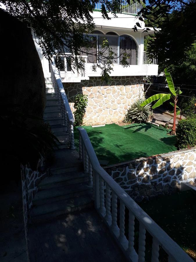 ホテル Casa Costa Brava アカプルコ エクステリア 写真